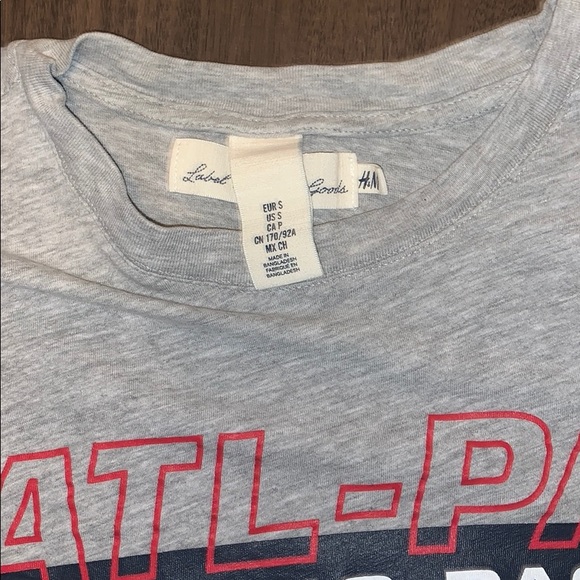 H&M Atlantic Pacific Grey Tee Shirt - Picture 2 of 3